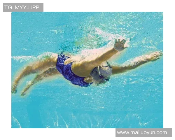 蝶泳技巧解析：掌握身体协调与动力输出的关键要点