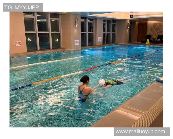 科学系统的游泳教学方法与技巧提升课程，助力初学者快速掌握游泳技能