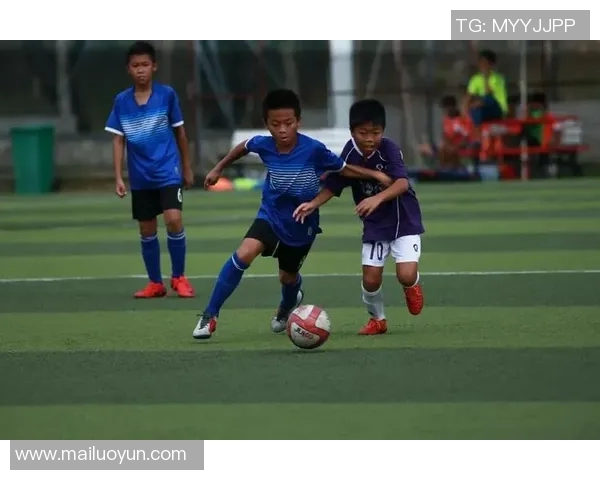 华富小学培养的足球明星走向国际舞台的辉煌历程与成就 华富小学培养的足球明星走向国际舞台的辉煌历程与成就